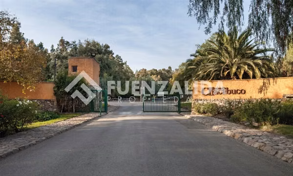 Parcela en venta en Colina