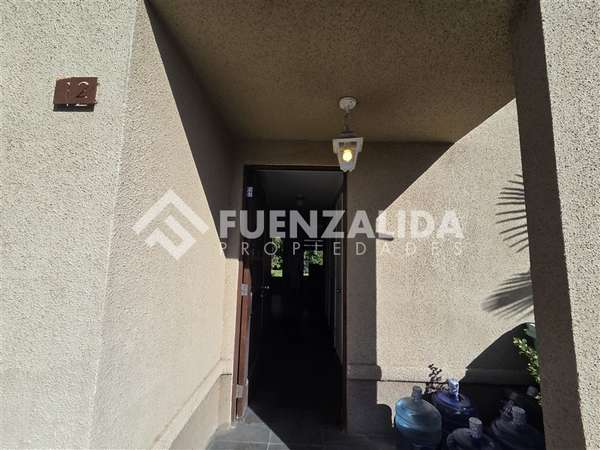 Casa en venta en condominio. en Padre Hurtado