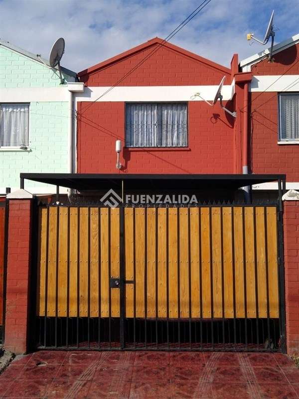 Casa en venta de 3 dorm. en San Bernardo