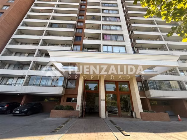 Departamento en venta de 2 dorm con est. en La Cisterna