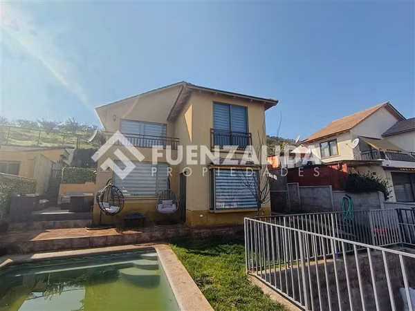 Casa en venta de 3 dorm. en Pudahuel