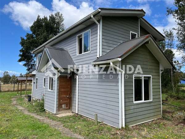 Vendemos 2 casas pareadas estilo townhouses en Puerto Varas