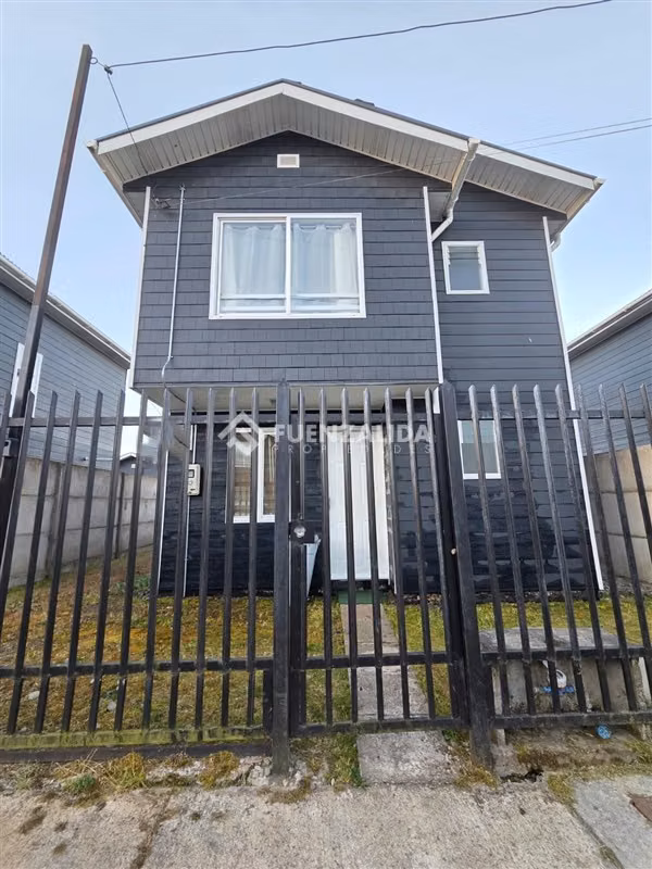 Casa en venta de 3D2B sector Las Brisas de Puerto Varas