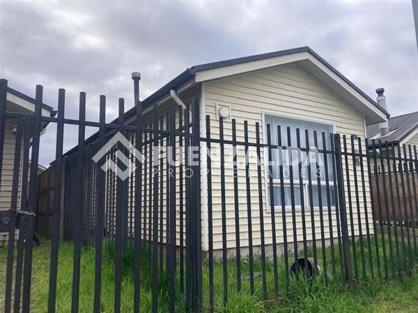 Casa en venta 2D1B a un precio incomparable en Puerta Sur