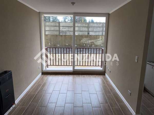 Departamento en arriendo de 2D2B en Parque Pucalan
