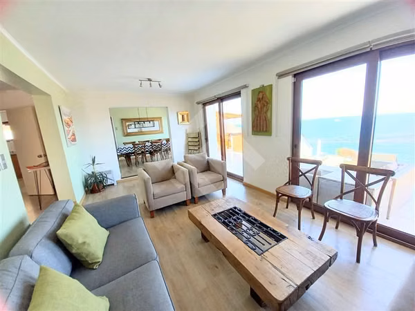Casa en venta con vista al mar en Reñaca, Viña del Mar