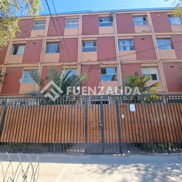 Oficina al lado TRIBUNALES DE JUSTICIA en Santiago