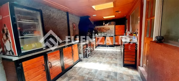 Casa en venta de 5 dorm. en San Ramón