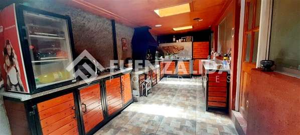 Casa en venta de 5 dorm. en San Ramón