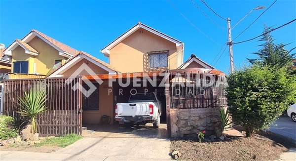 Casa en venta de 3 dorm. en San Bernardo