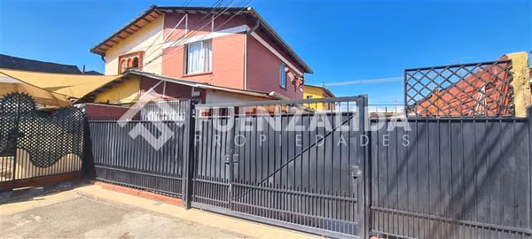 Casa en venta de 2 dorm. en San Bernardo