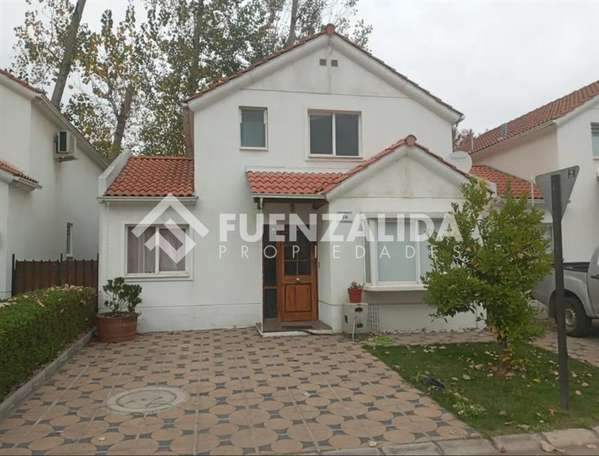 Casa en venta de 4 dorm. en Cumbres de Nos San Bernardo