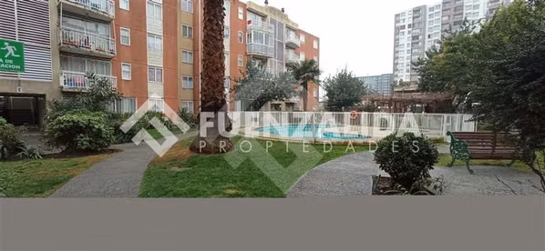 Departamento en venta de 3 dorm. en La Cisterna