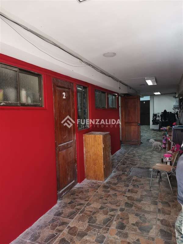 Casa en venta de 11 dorm. en Cerro Navia