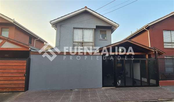 Casa en venta de 3D/3B Maipú Sector Los Castaños