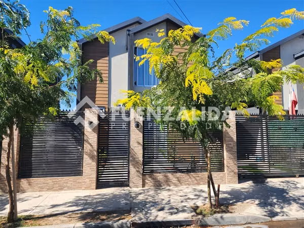 Casa en venta de 3 dorm. en Isla de Maipo