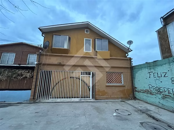 Casa en venta de 7 dorm. en San Miguel