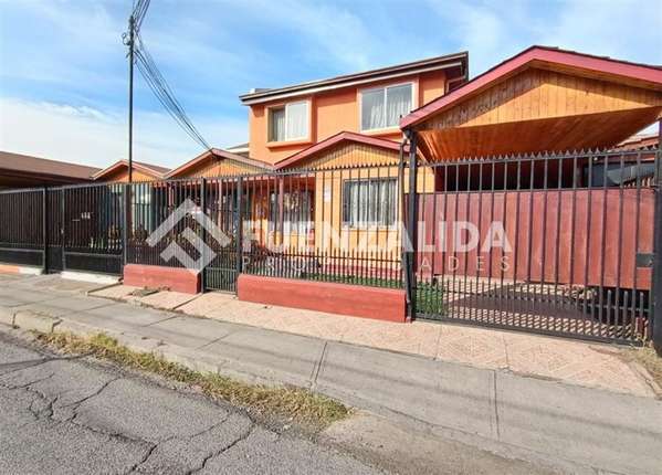 Casa en venta de 4 dorm. en Puente Alto