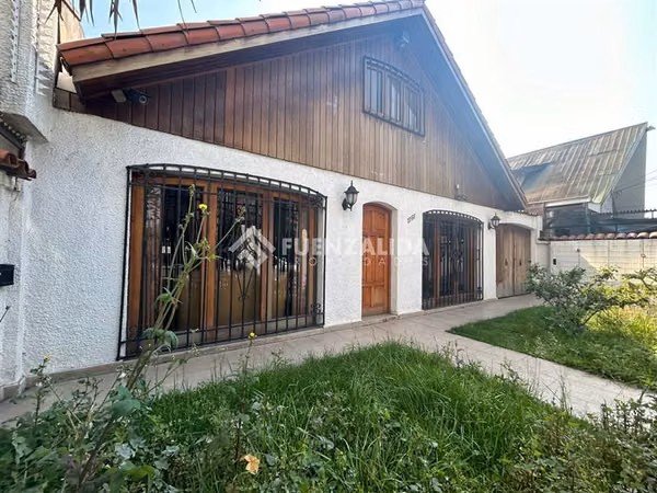 Casa en venta de 5 dorm. en San Miguel