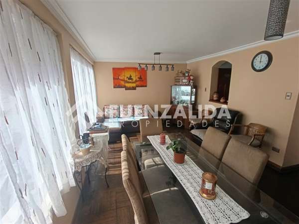 Venta casa Independencia Mirador Viejo 4 dormitorios 2 baños