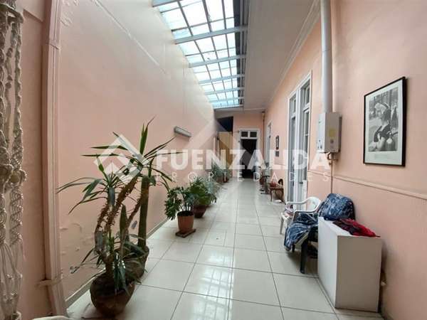 Venta casa Santiago 4D 2B 307 mt2 Metro Matta