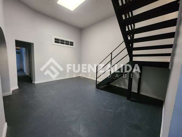 Venta casa Santiago 5 dormitorios 3 baños 263 mt2