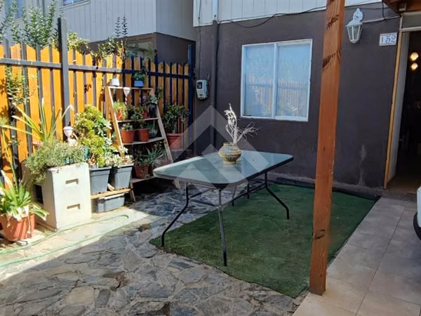 Venta Casa Lampa, 4 Dormitorios,1 Baño 2 Est.109 mt2/54 mt2