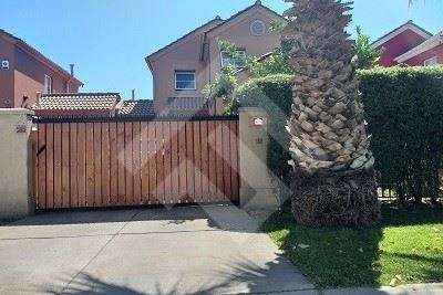 Venta casa Quilicura Valle Lo Campino 3 dorm 2 baños 2 Est.