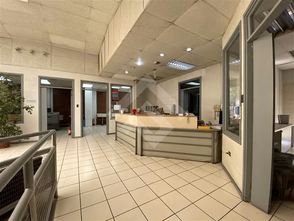 Oficinas o Local, Bodega enventa 18/san ignacio Santiago