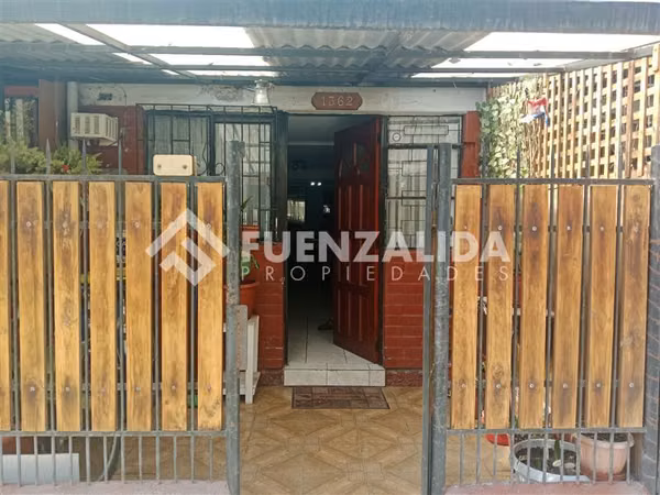 Casa en venta de 4 dorm. en La Florida