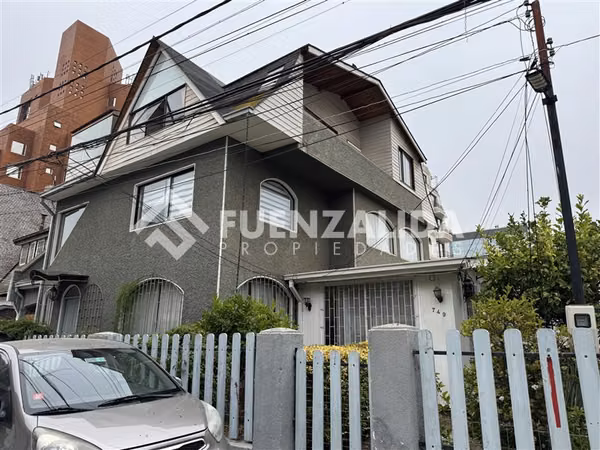 Casa en venta de 8 dorm. en Viña del Mar