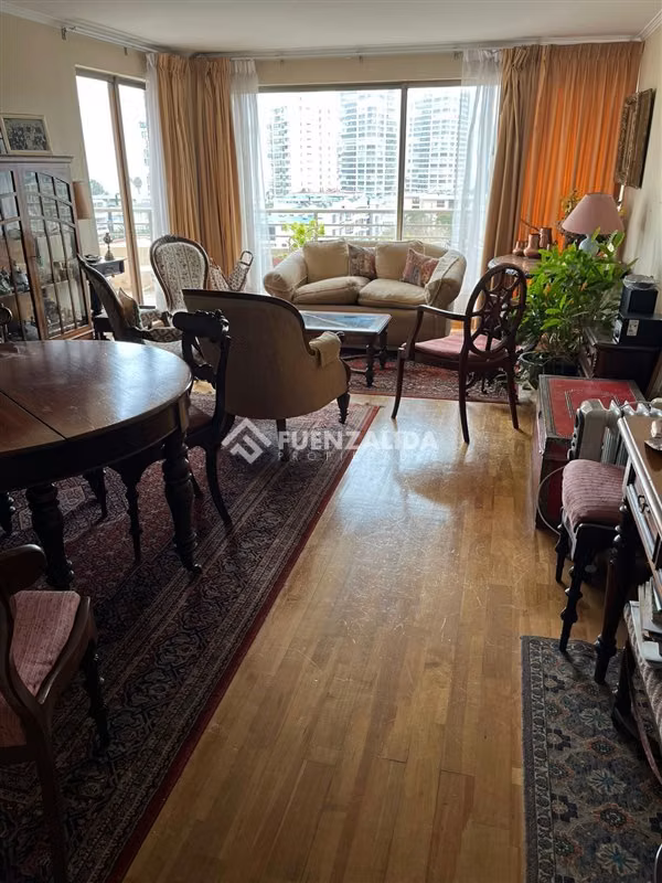 Departamento en venta de 4 dorm. en Viña del Mar