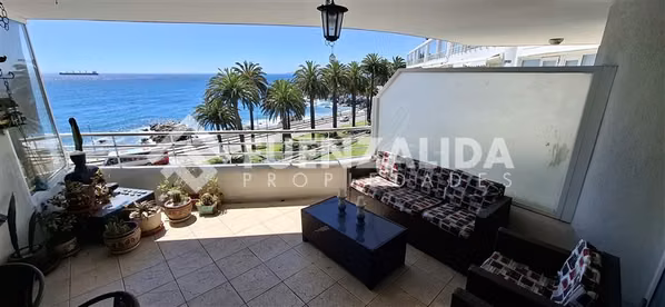 Departamento en venta de 4D 3B 1E en Viña primera linea