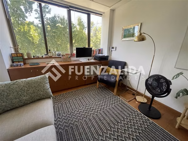 Oficina en arriendo en Vitacura
