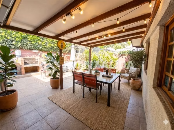 Casa en venta de 3 dorm. en Las Condes