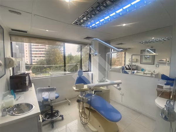 Oficina en venta en Vitacura - Clinica Alemana