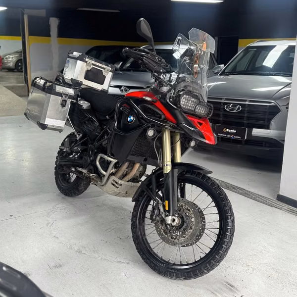 BMW F800