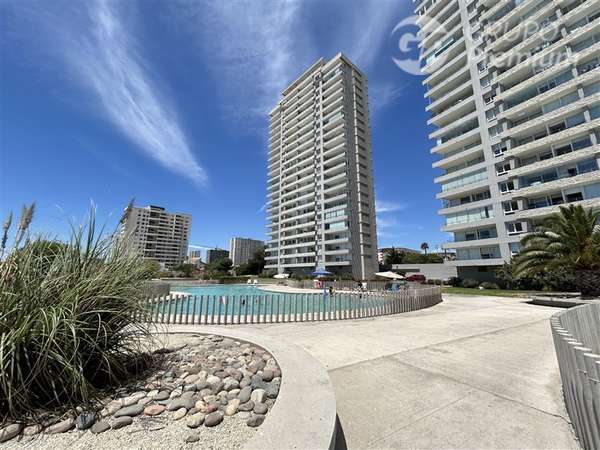 Arriendo depto amoblado 2D1B frente al mar Costa Herradura