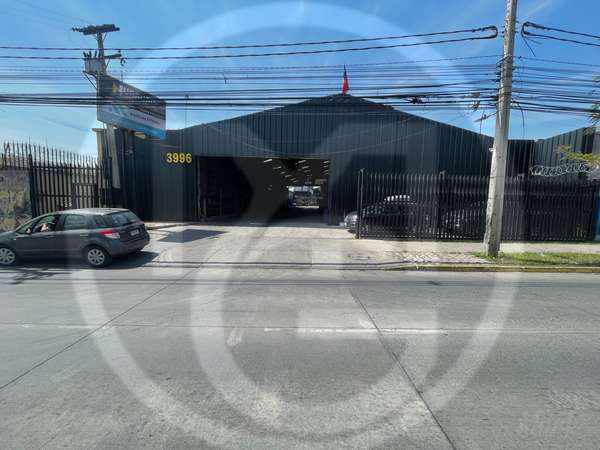 Se arrienda maestranza en san Joaquín 3800 m2 (154367)