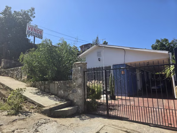 SE VENDE HERMOSA CASA EN VILLA ALEMANA DE UN PISO