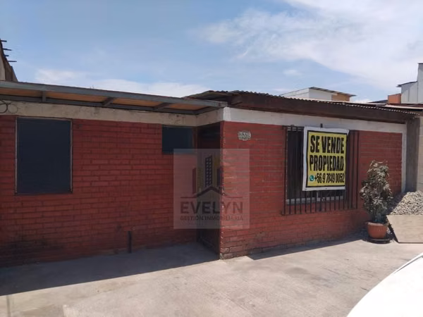 Casa en venta con excelente ubicación