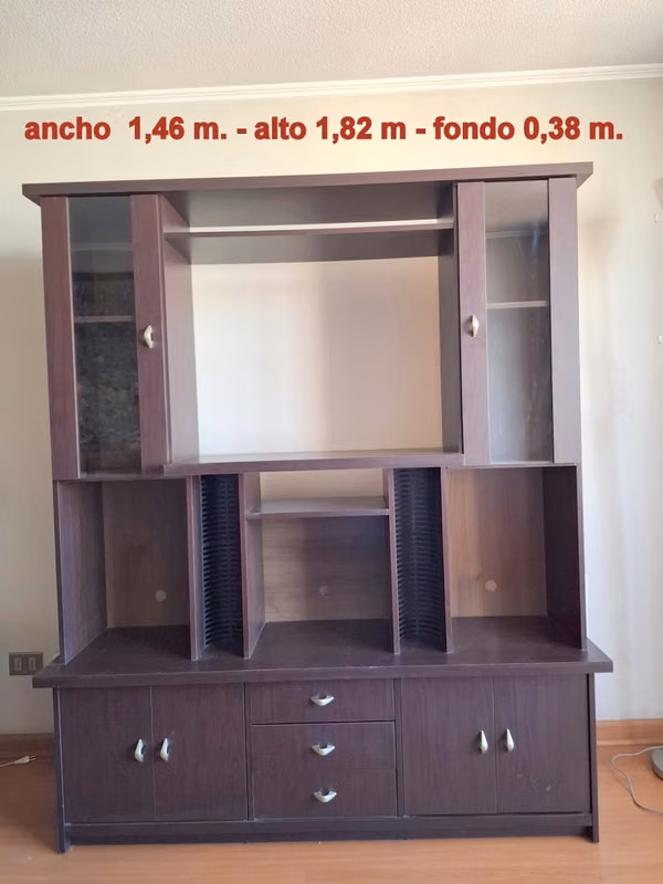 Vendo mi Biblioteca calle Santo Domingo con Mac Iver