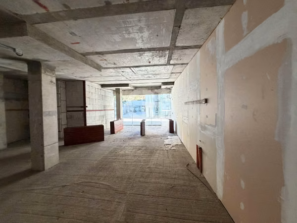 Local en Placa comercial en Providencia