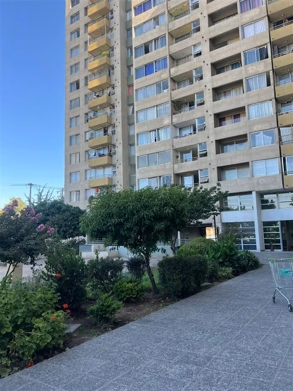 Departamento en venta de 3 dorm. en La Cisterna