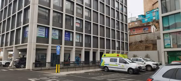 Arriendo oficina, ideal centro Médico