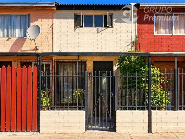 Casa en Venta de 3 dorm. en San Joaquín