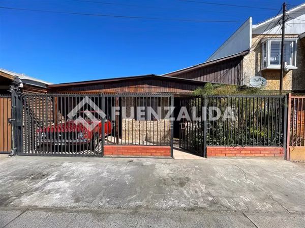 Casa en venta de 2 dorm. en Maipú