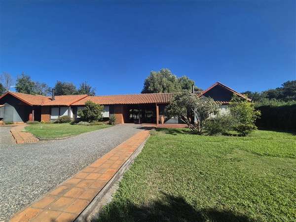 Casa en venta de 5 dorm. en Los Angeles