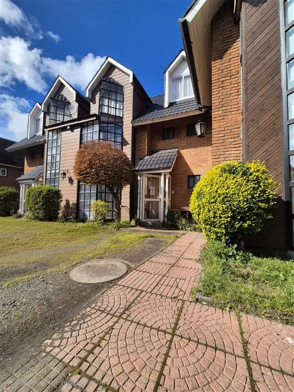 Townhouse en venta de 4 dorm. en Los Angeles