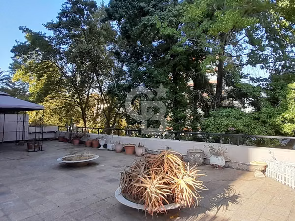 Gran terraza, excelente ubicación en Providencia